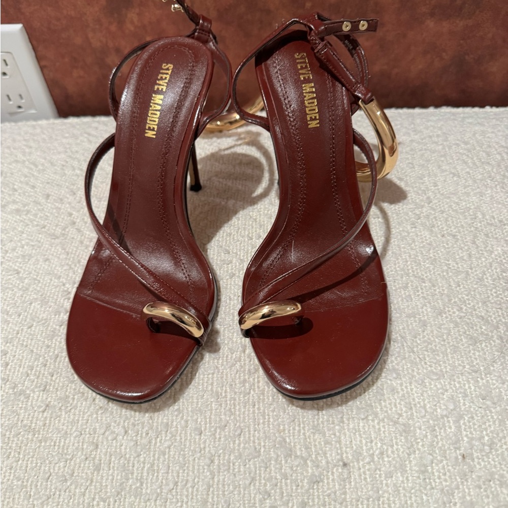Steve Madden Burgundy Patent Leather High Heel Sandals with Gold Accents - Picture 3 of 3